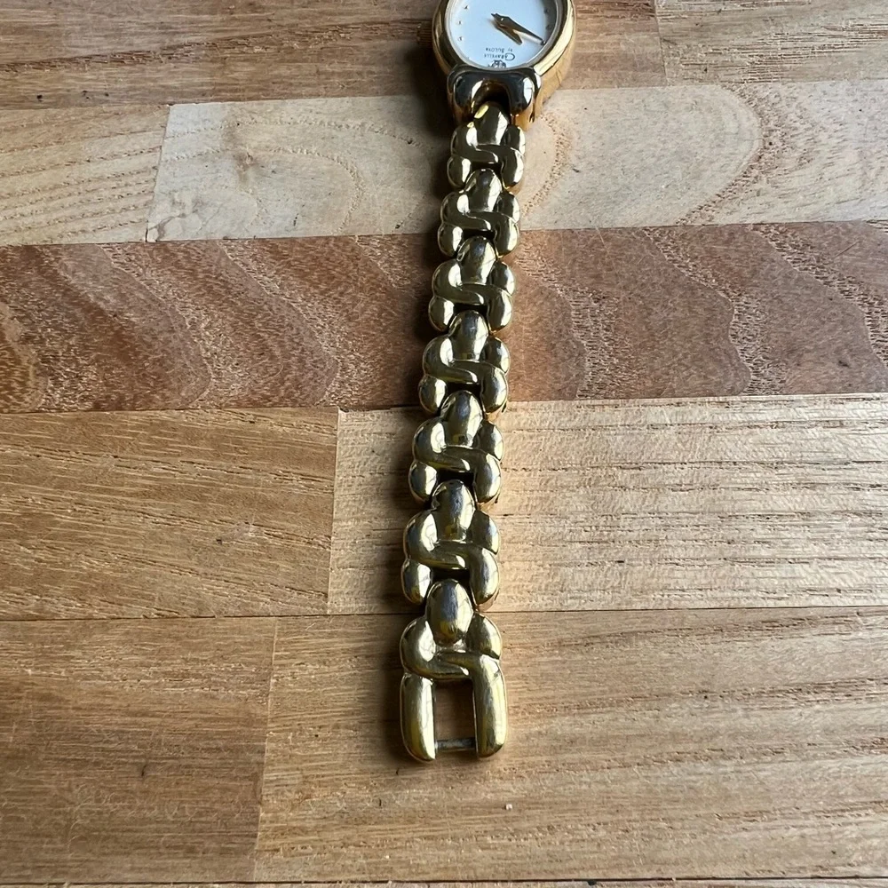 Caravelle by Bulova ladies oval gold tone dress watch NEW BATTERY